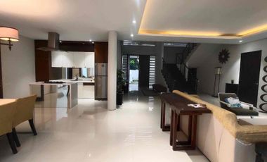 Sewa Rumah Graha Famili Furnished Swimming Pool