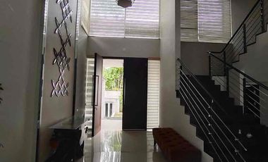 Sewa Rumah Graha Famili Furnished Swimming Pool