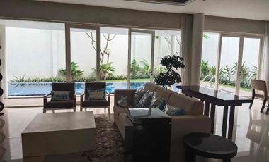 Sewa Rumah Graha Famili Furnished Swimming Pool