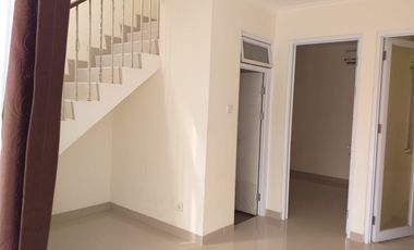Di Jual Cepat RUMAH Strategis  BU di Citragrand