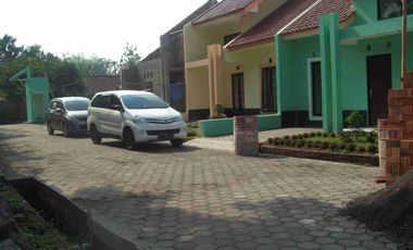 Rumah Baru bagus strategis, tanah luas dekat kota