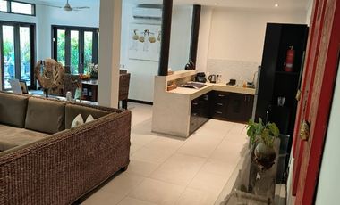 FOR SALE VILLA PREMIUM LOCATION  WALKING NEAR BEACH SEMINYAK