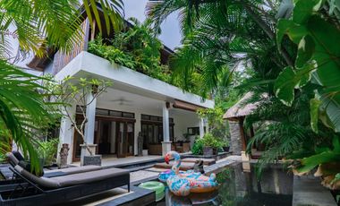 FOR SALE VILLA PREMIUM LOCATION  WALKING NEAR BEACH SEMINYAK