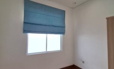 Turun Harga! Rumah Golf Lake Pine Hills 2 Lantai, Full Fasilitas, Dekat Bandara!