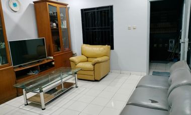 Ruko Strategis 3 Lantai Cengkareng Barat 4x24 SHM Semi Furnished  Dijual ruko siap pakai di cengkareng Unit rapi, lokasi strategis, 3 menit ke SPBU Pe