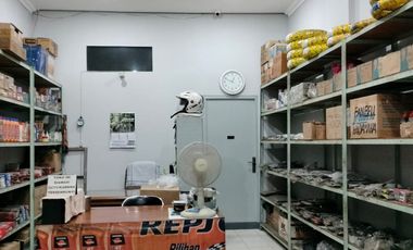 Ruko Strategis 3 Lantai Cengkareng Barat 4x24 SHM Semi Furnished  Dijual ruko siap pakai di cengkareng Unit rapi, lokasi strategis, 3 menit ke SPBU Pe