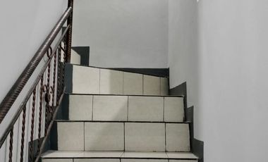 Ruko Strategis 3 Lantai Cengkareng Barat 4x24 SHM Semi Furnished  Dijual ruko siap pakai di cengkareng Unit rapi, lokasi strategis, 3 menit ke SPBU Pe