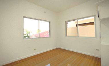 GLAMOROUS MODERN DESIGN TWO STOREY HOUSE FOR SALE IN PARANAQUE