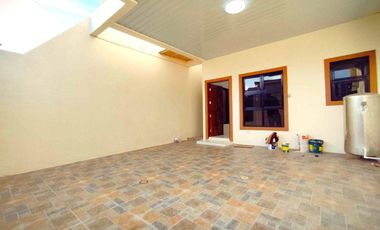 GLAMOROUS MODERN DESIGN TWO STOREY HOUSE FOR SALE IN PARANAQUE