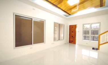 GLAMOROUS MODERN DESIGN TWO STOREY HOUSE FOR SALE IN PARANAQUE