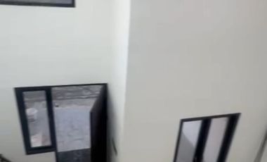 Dijual Rumah Baru Konsep Mezzanine Lokasi Medokan Sawah Rungkut Surabaya (Gang Paling Depan)