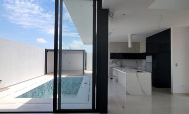 En venta lujosa y moderna casa esquinera de estreno en Isla Celeste, etapa Babor, Nuevo Samborondon