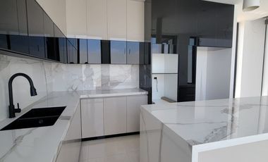 En venta lujosa y moderna casa esquinera de estreno en Isla Celeste, etapa Babor, Nuevo Samborondon