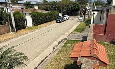 OPORTUNIDAD- TERRENO CON CONTRUCCION APROVECHABLE- YERBA BUENA