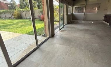 VENTA CASERON EN INMEJORABLE ZONA YERBA BUENA