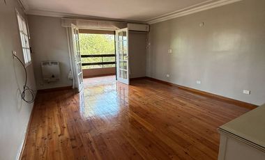 VENTA CASERON EN INMEJORABLE ZONA YERBA BUENA