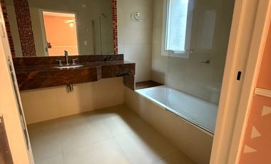 VENTA CASERON EN INMEJORABLE ZONA YERBA BUENA