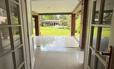 VENTA CASERON EN INMEJORABLE ZONA YERBA BUENA