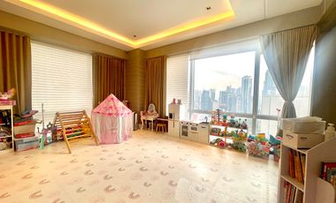 Raffles Residences Penthouse for sale 4 bedroom condominium in Makati