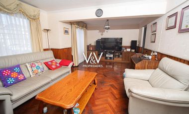 SE VENDE CASA A CUADRAS DE PLAYA CAVANCHA