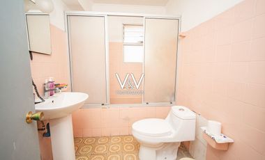 SE VENDE CASA A CUADRAS DE PLAYA CAVANCHA