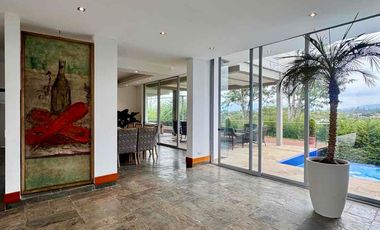 Casa de renta Club arrayanes Puembo