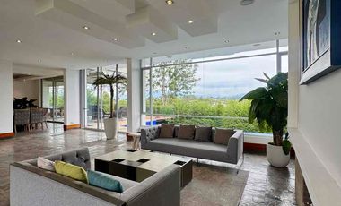 Casa de renta Club arrayanes Puembo