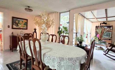 Casa en Venta en Lomas de Santa Cruz, Naucalpan de Juárez.