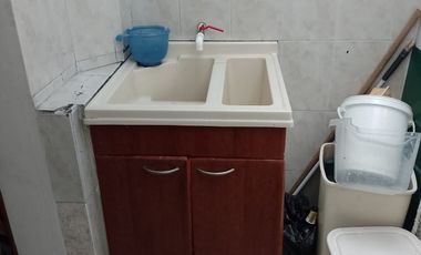 Vendo Apartamento Segundo Piso Cerca del aeropuerto Olaya Herrera.