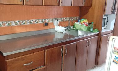 Vendo Apartamento Segundo Piso Cerca del aeropuerto Olaya Herrera.