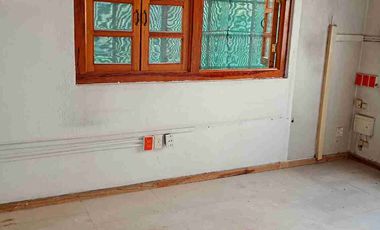 LOCAL SUPER UBICADO, EN PLAZA COMERCIAL