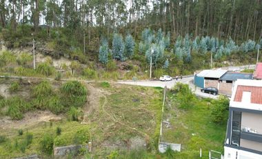 VENDO TERRENO EN LAS ORQUIDEAS CUENCA