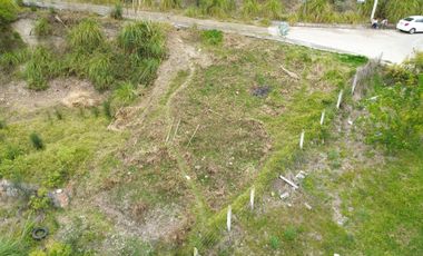 VENDO TERRENO EN LAS ORQUIDEAS CUENCA