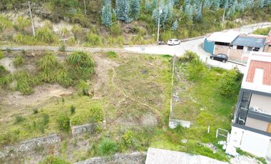 VENDO TERRENO EN LAS ORQUIDEAS CUENCA