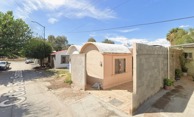 Gran oportunidad de inversión, casa de recuperación bancaria en col. Amistad, Torreón, a precio de remate. Márcanos y te platicamos como.