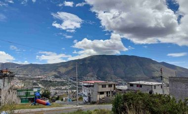 CALDERON. BARRIO LUZ Y VIDA TERRRENO DE 360 M2