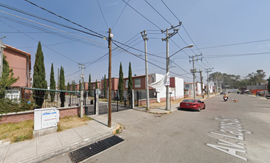 CASA DE RECUPERACIÓN BANCARIA EN CALLE LAGO LARGO, FRACC. PASEOS DEL LAGO, ZUMPANGO, EDO MEX. ¡ NO SE ACEPTAN CRÉDITOS!