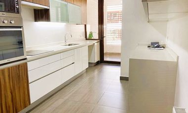 Hacer la vida caminando, tranquilo y luminoso, casi nuevo.