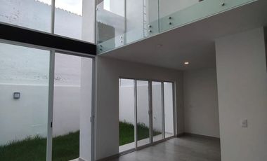 LINDA CASA TOTALMENTE EQUIPADA EN UNA GRAN ZONA