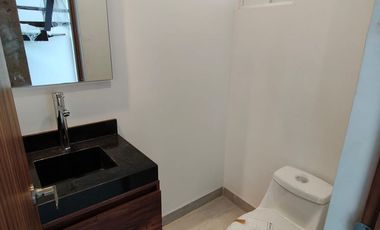 LINDA CASA TOTALMENTE EQUIPADA EN UNA GRAN ZONA