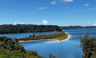 Hermosa parcela en primera línea vista al mar Cerca de Pargua
