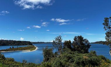 Hermosa parcela en primera línea vista al mar Cerca de Pargua