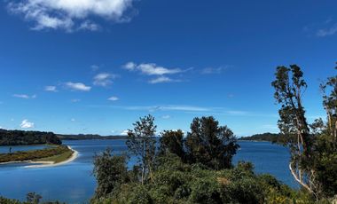 Hermosa parcela en primera línea vista al mar Cerca de Pargua