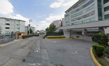 **REMATE HIPOTECARIO** EN HDA DERRAMADERO COND GAMMA NIVEL 3 FRACC HACIENDA DEL PARQUE, CUAUTITLAN MEX CP 54769