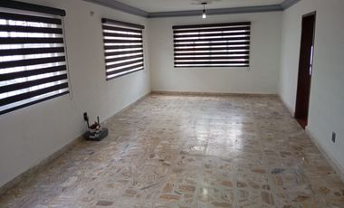 Casa en venta en centro de zumpango. recien remodelada, excelente estado de conservación