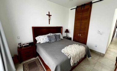 VENDO CASA UNA PLANTA  LOMAS DE JURIQUILLA HERMOSA  NUEVA FINOS ACBADOS