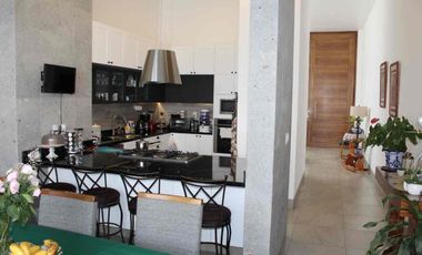 VENDO CASA UNA PLANTA  LOMAS DE JURIQUILLA HERMOSA  NUEVA FINOS ACBADOS