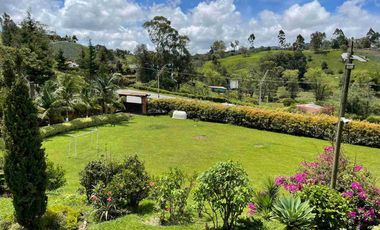 SE ARRIENDA FINCA EN LA VIA MARINILLA-SANTUARIO