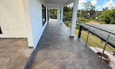 SE ARRIENDA FINCA EN LA VIA MARINILLA-SANTUARIO