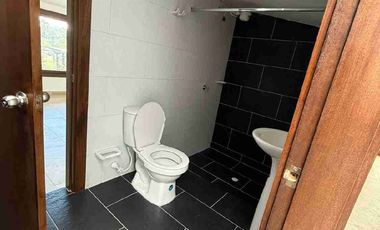 SE ARRIENDA FINCA EN LA VIA MARINILLA-SANTUARIO